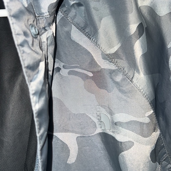 Camo North Face Windbreaker - Picture 8 of 15
